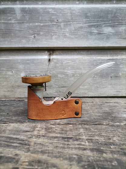 Lotus J Hook Stand Light Brown