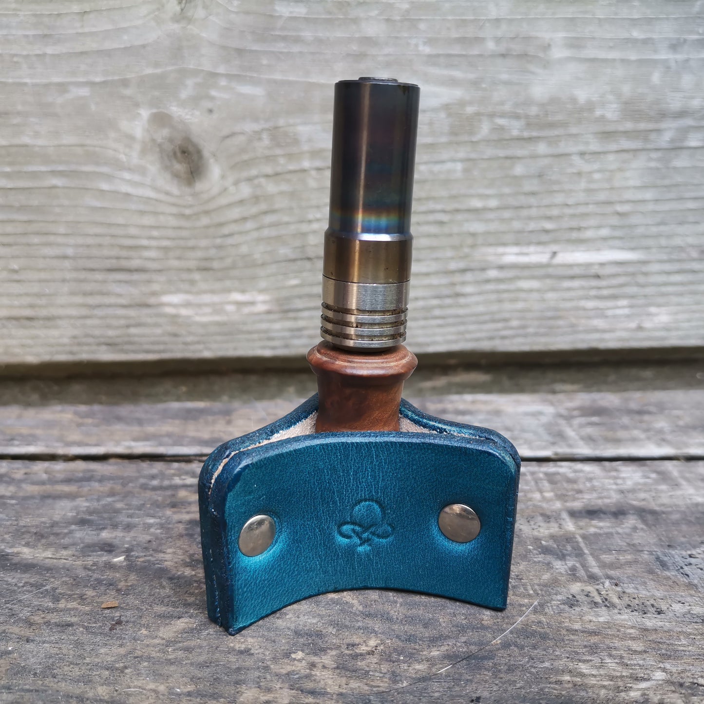 Tripod Stand Decapper
