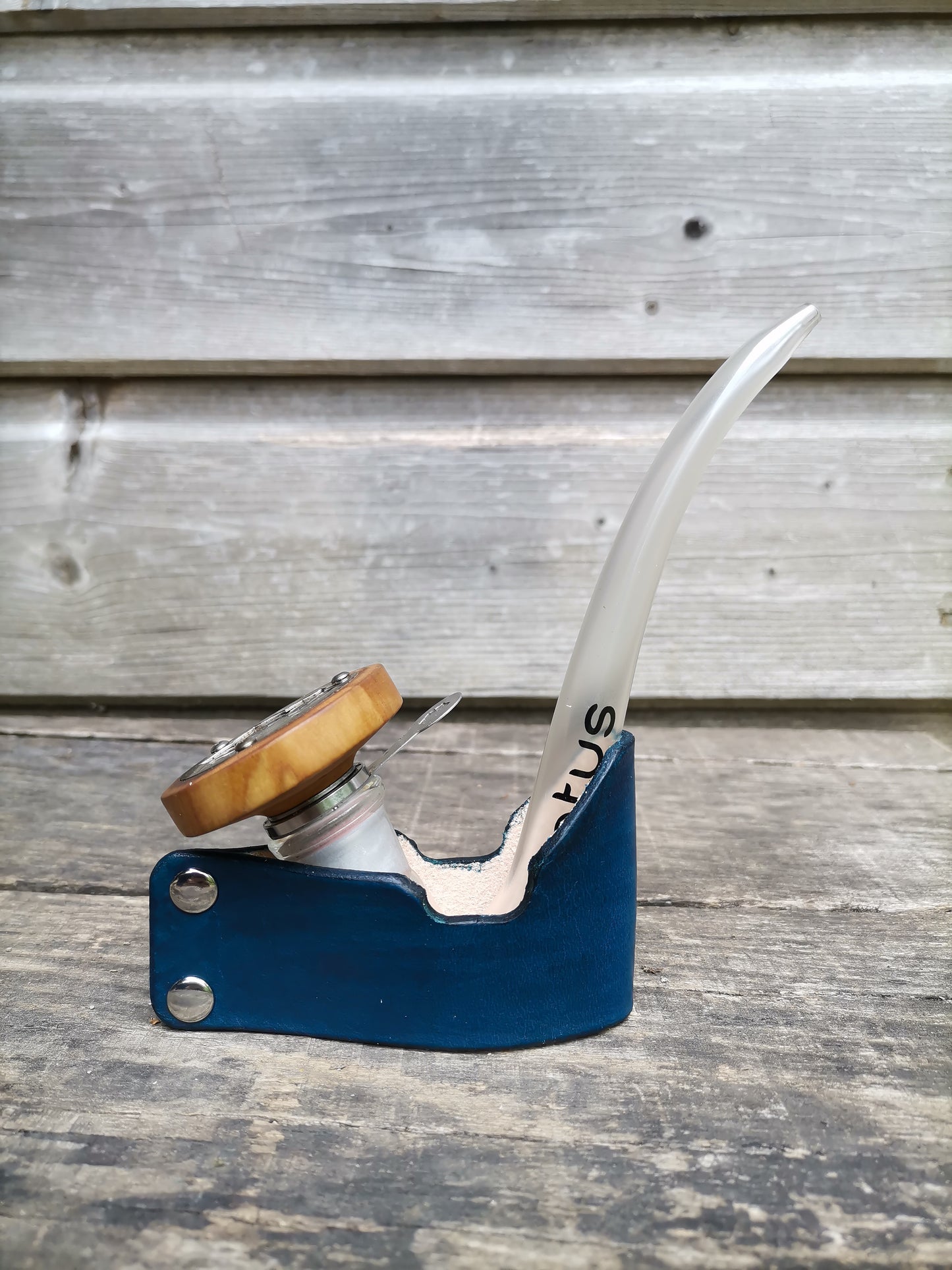 Lotus J Hook Stand Blue Amarante