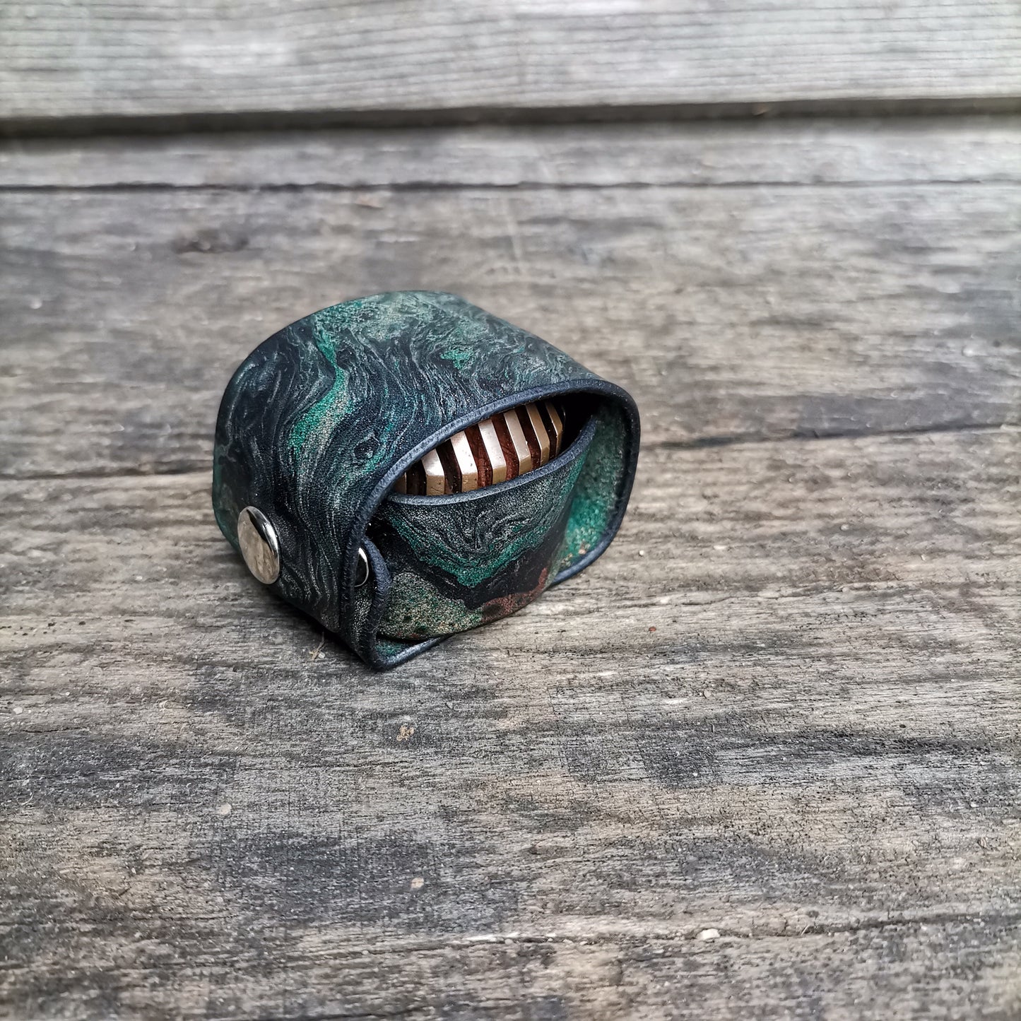 Scruffy Cooling Stand Case with marbling2