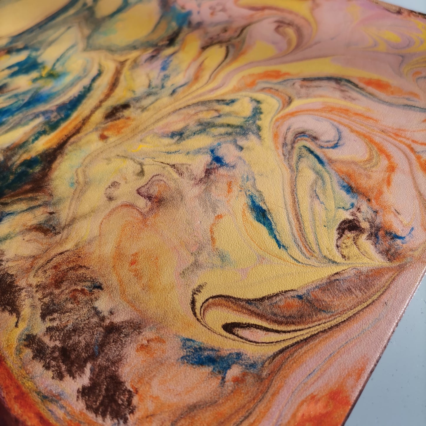 Leather Moodmat yellow marbling