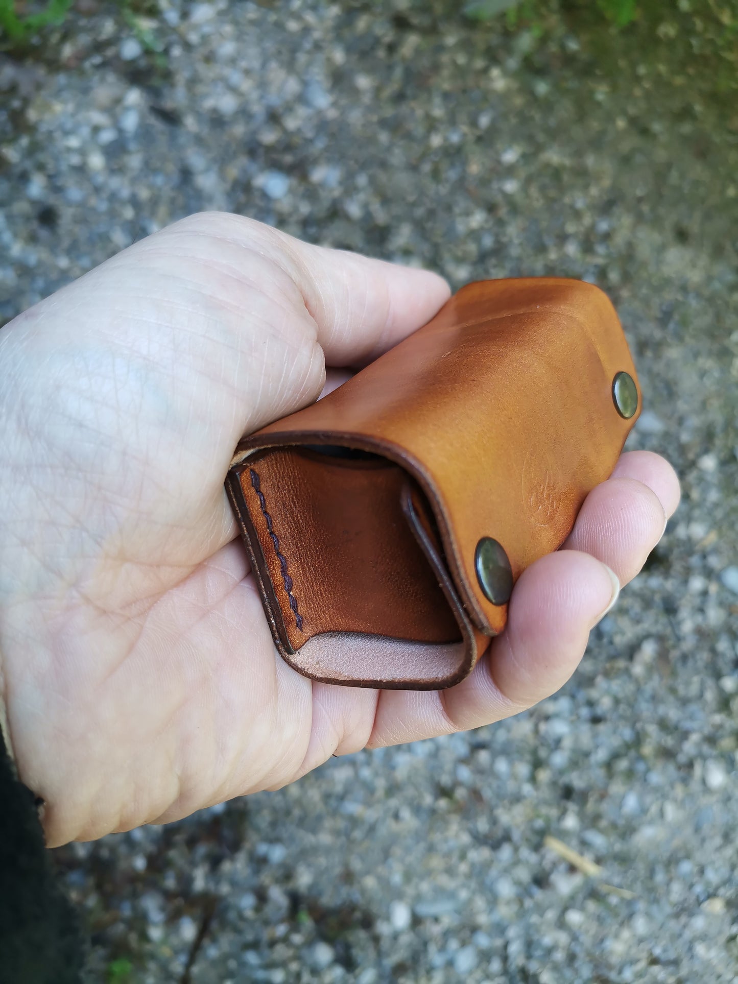 4X Batteries Pouch